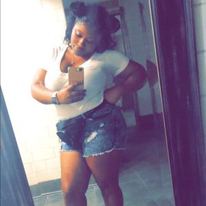 Meet your Posher, Velma